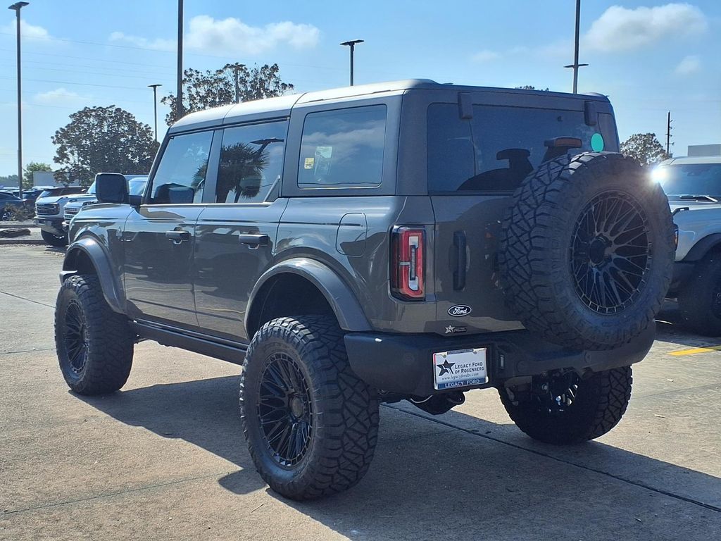 2026 Ford Bronco Outer Banks - 3
