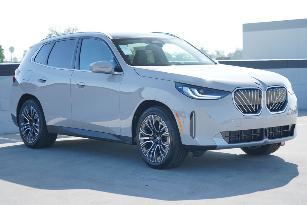 Thumbnail: 2026 BMW X3 - 3