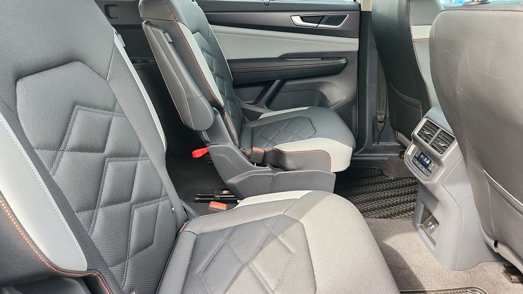 2025 Volkswagen Atlas