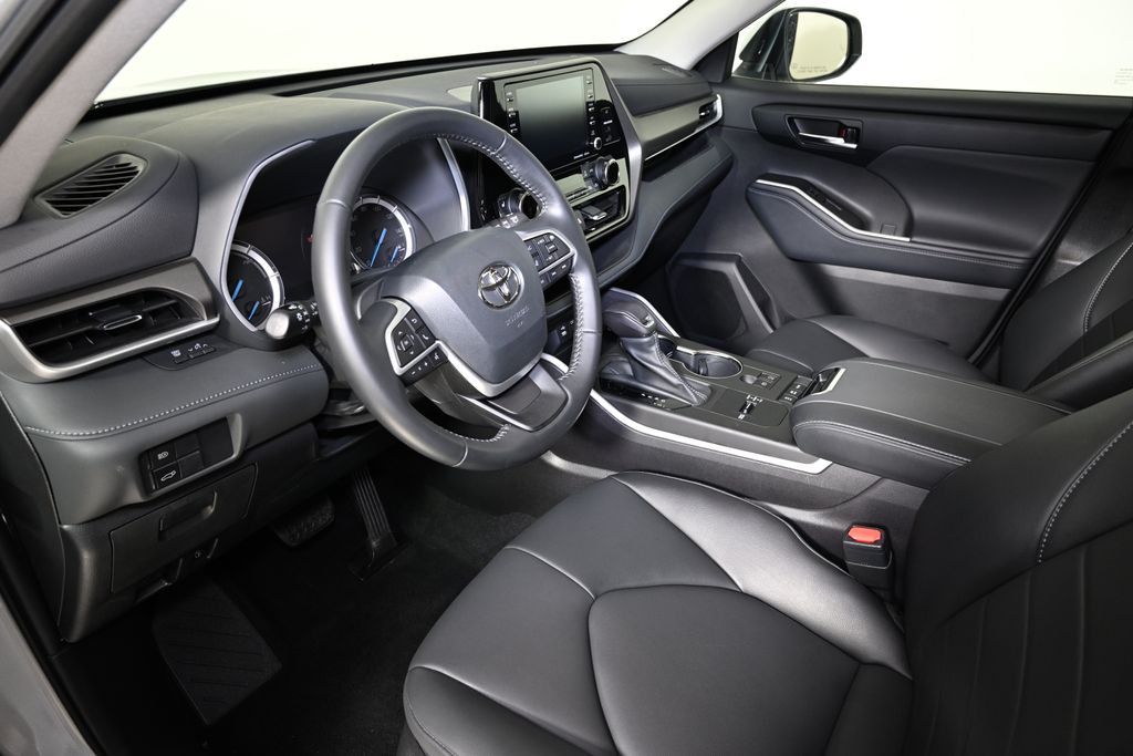 2022 Toyota Highlander XLE 15