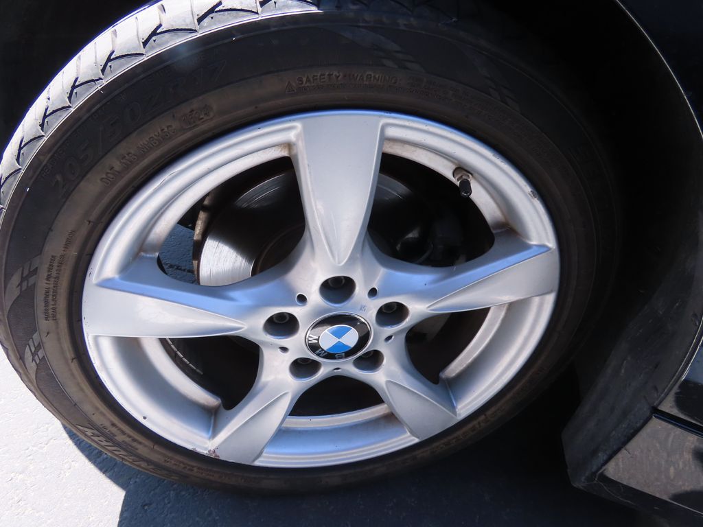 Thumbnail: 2012 BMW 1 Series - 15