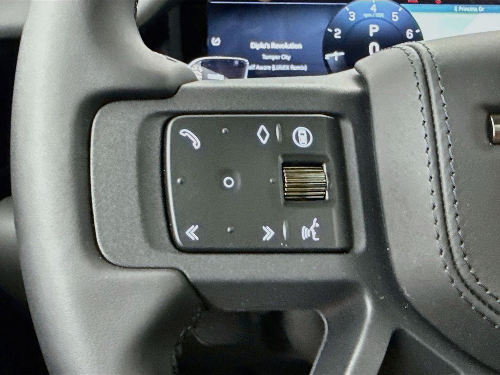 Thumbnail: 2026 Land Rover Defender - 12