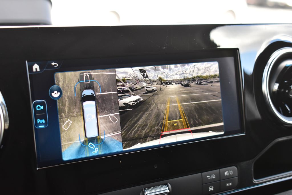 Thumbnail: 2025 Mercedes-Benz Sprinter - 18