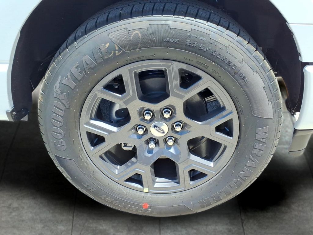 View vehicle photo 4