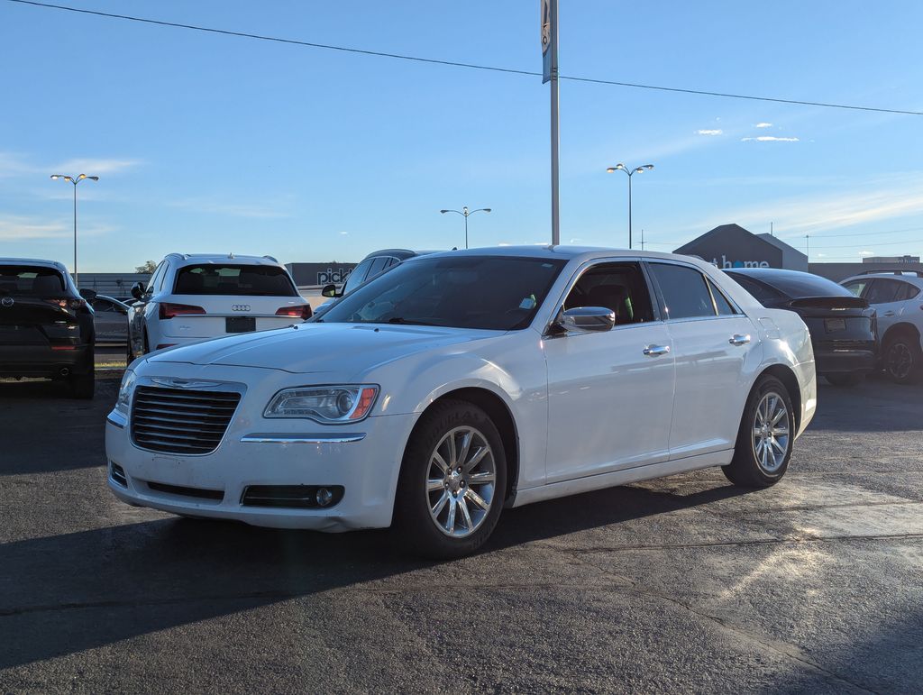 2012 Chrysler 300 Limited 8