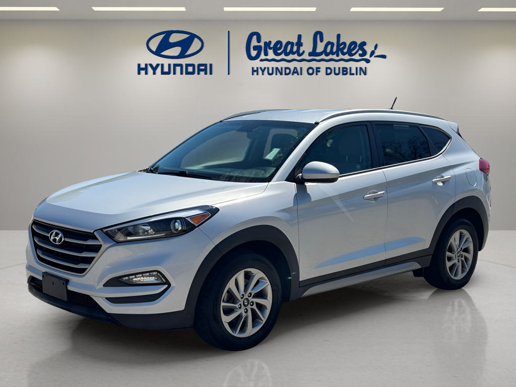 Molten Silver 2017 Hyundai Tucson 2.0L SE FWD SUV / Crossover Front-Wheel Drive 6-Speed Automatic