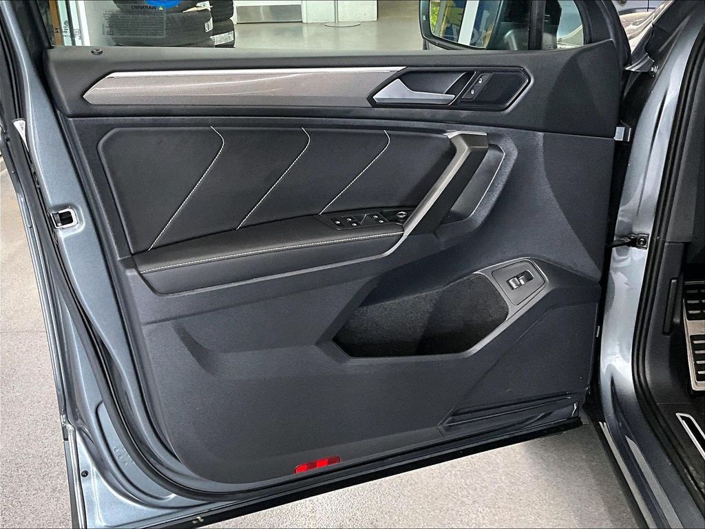 2024 Volkswagen Tiguan — photo 9