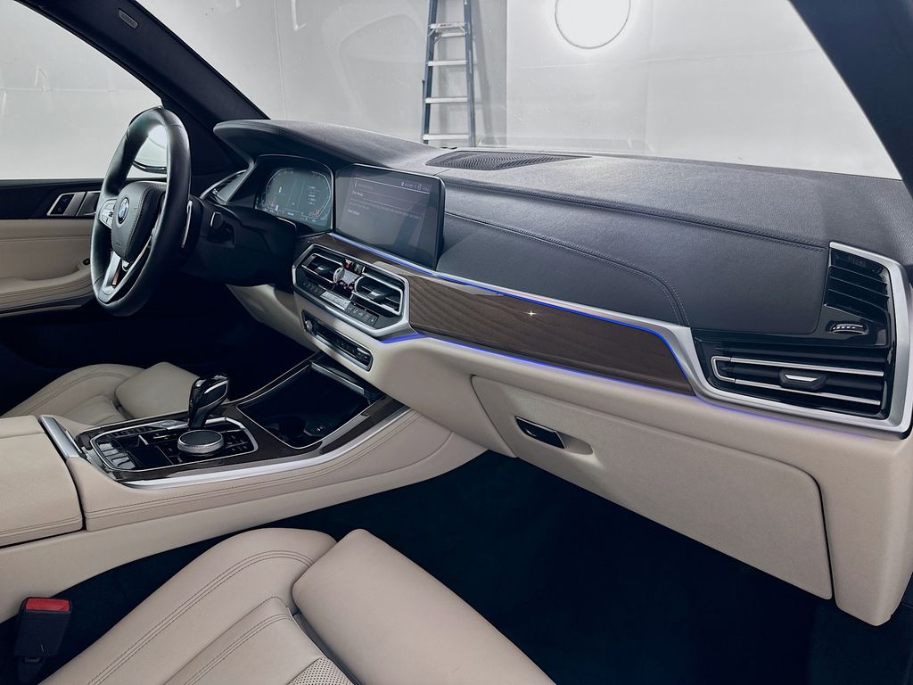 Thumbnail: 2020 BMW X5 - 31