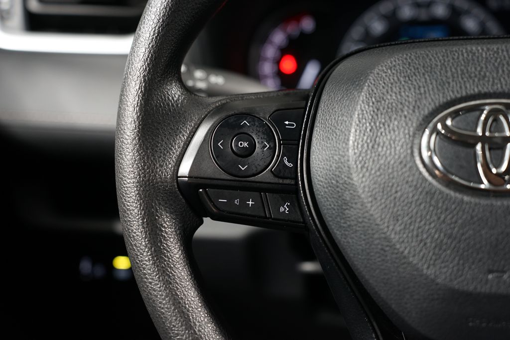 2024 Toyota RAV4 XLE 14