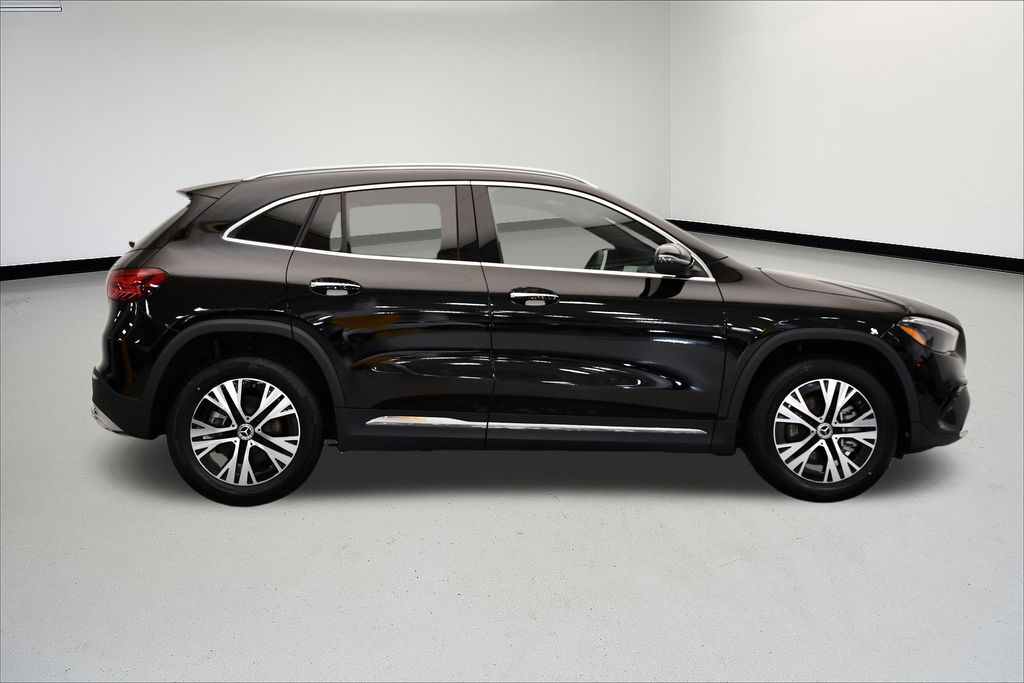 Thumbnail: 2025 Mercedes-Benz GLA - 6