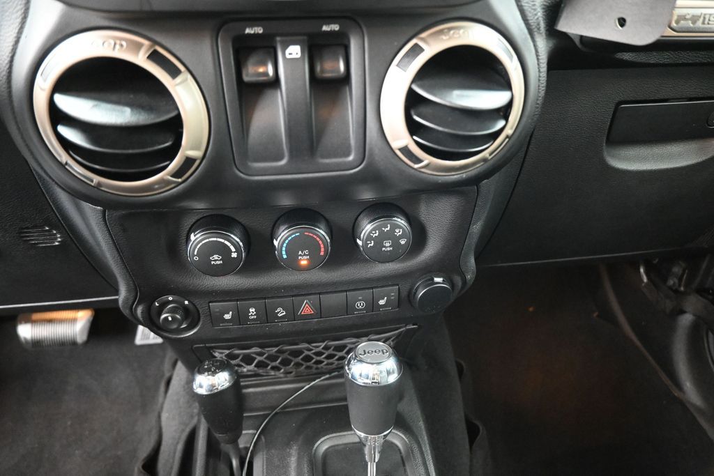 Used 2017 Jeep Wrangler SUV