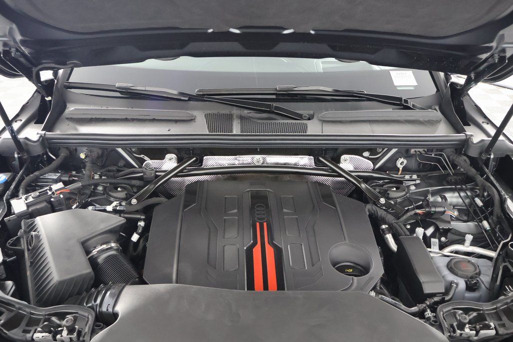 Thumbnail: 2026 Audi SQ5 - 9