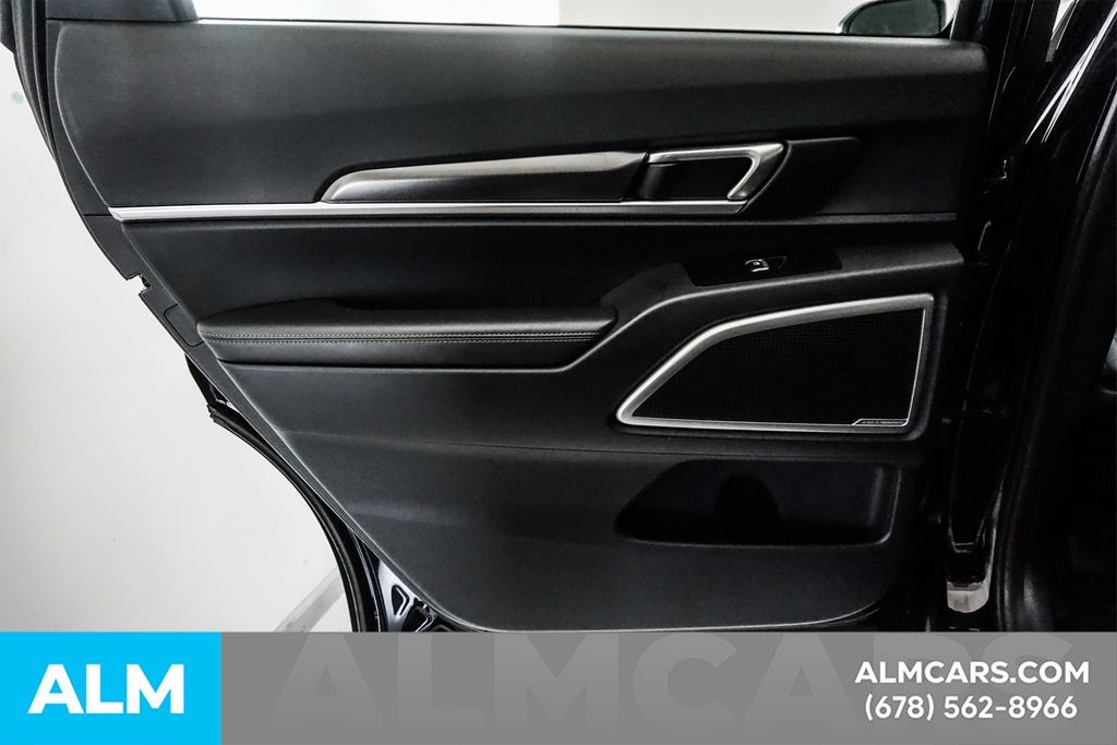 Used 2025 Black Kia S image 54