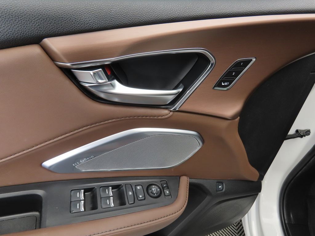 Thumbnail: 2023 Acura RDX - 23