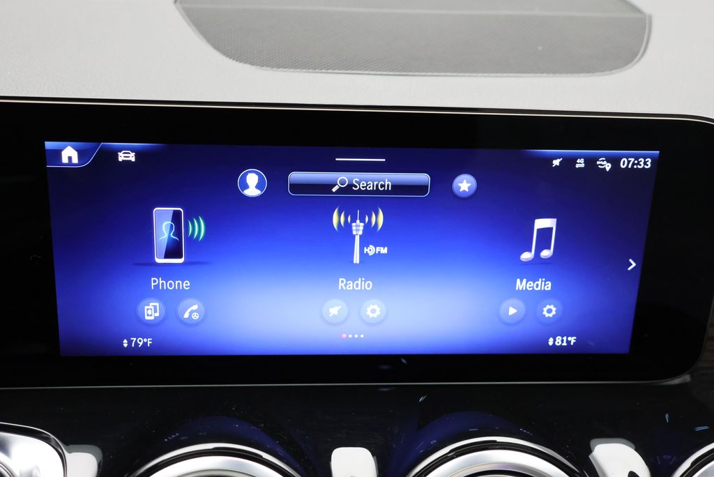 Thumbnail: 2026 Mercedes-Benz GLB - 25