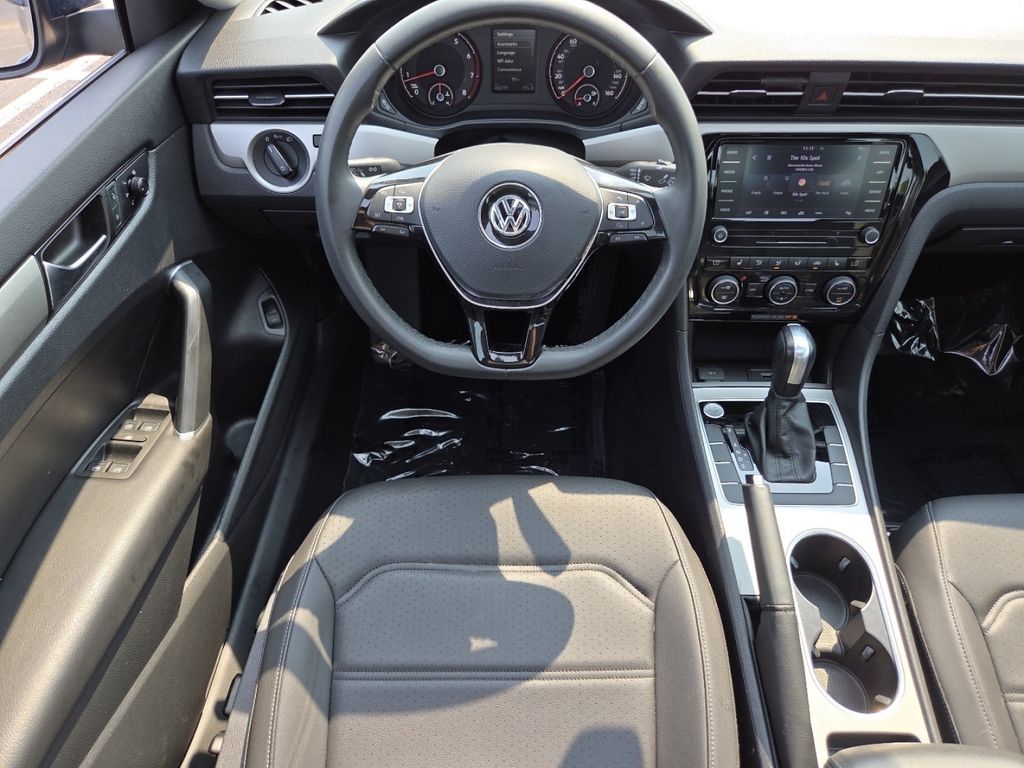 Used 2021 Blue Volkswagen 2.0T SE image 25