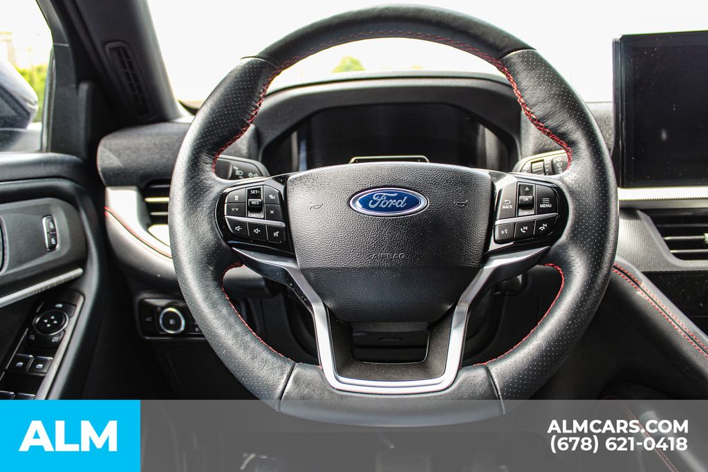 Used 2025 Black Ford ST-Line image 27