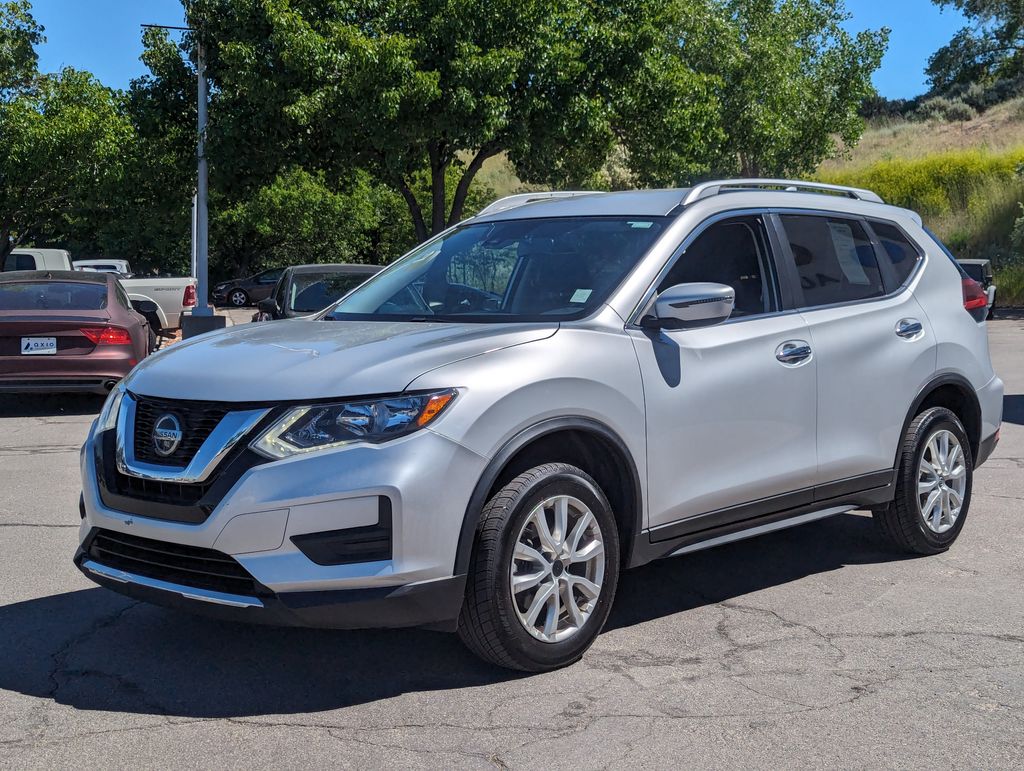 2020 Nissan Rogue SV 9