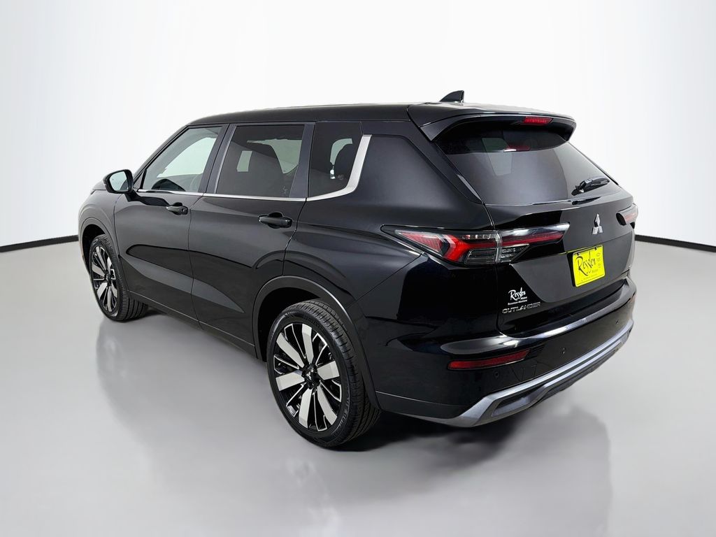 Used 2025 Mitsubishi Outlander SUV