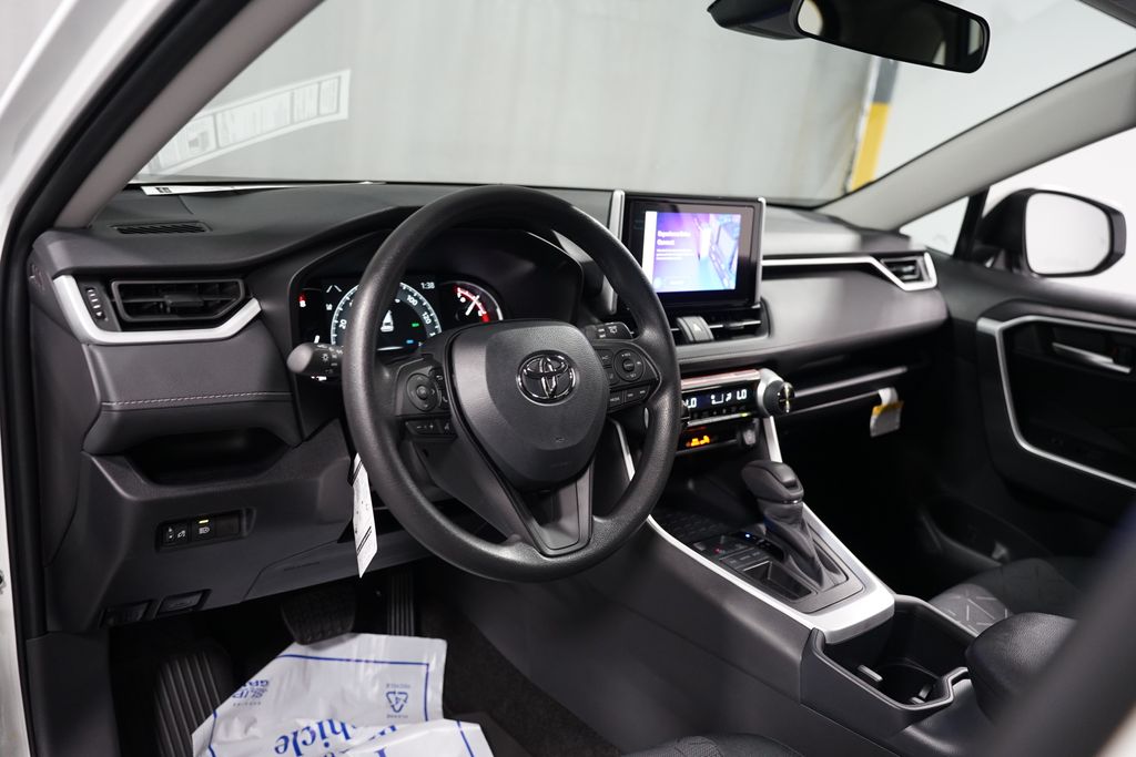 Thumbnail: 2025 Toyota RAV4 - 11