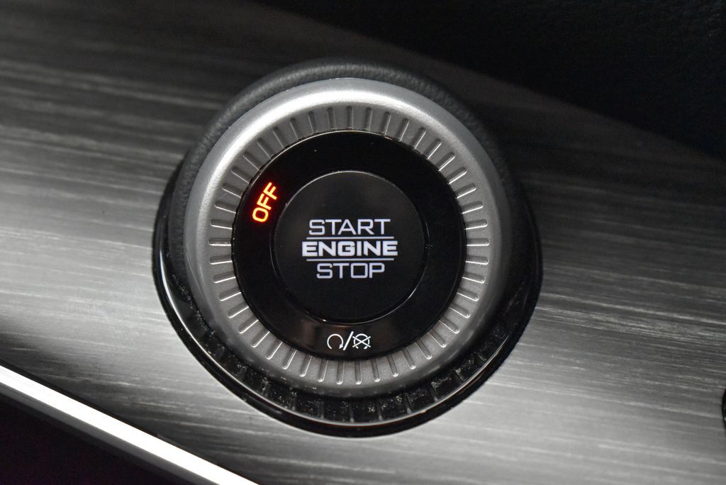 Thumbnail: 2024 Jeep Wagoneer - 19