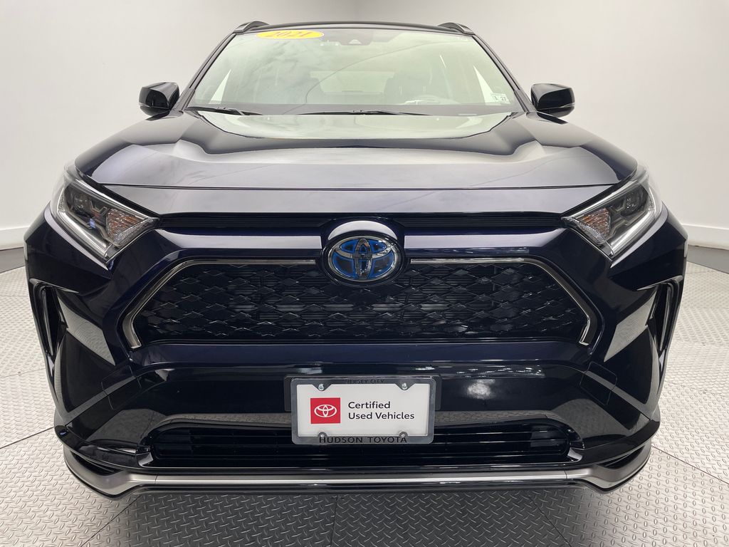 2021 Toyota RAV4 XSE 2