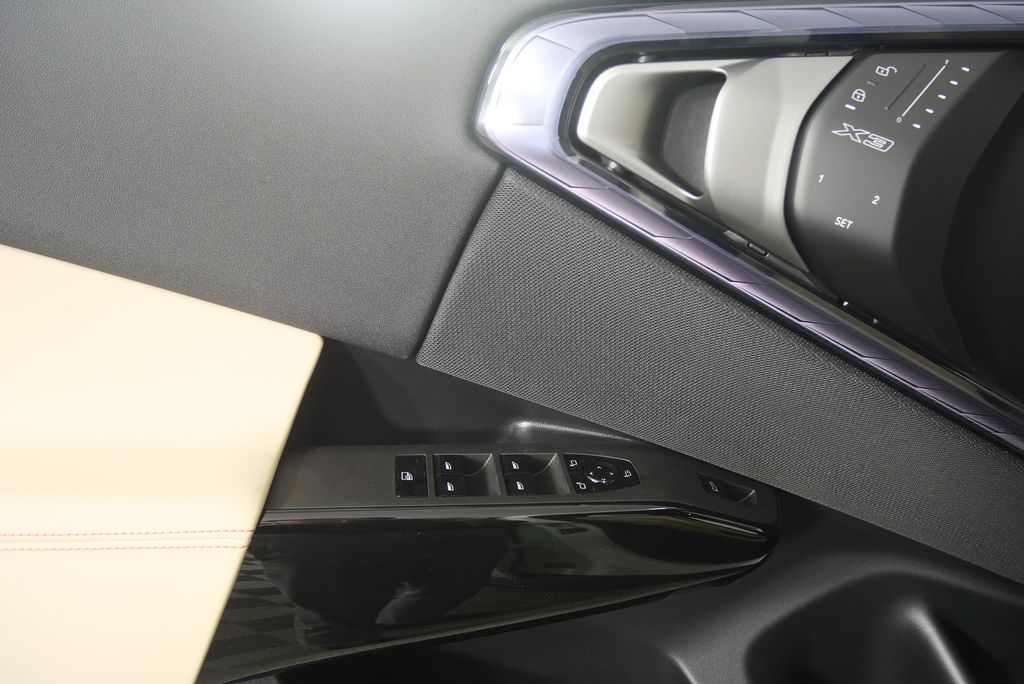 Thumbnail: 2026 BMW X3 - 8