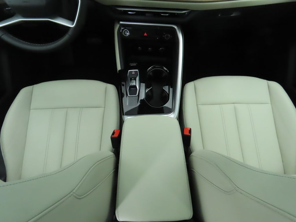 Thumbnail: 2025 Audi Q5 - 18