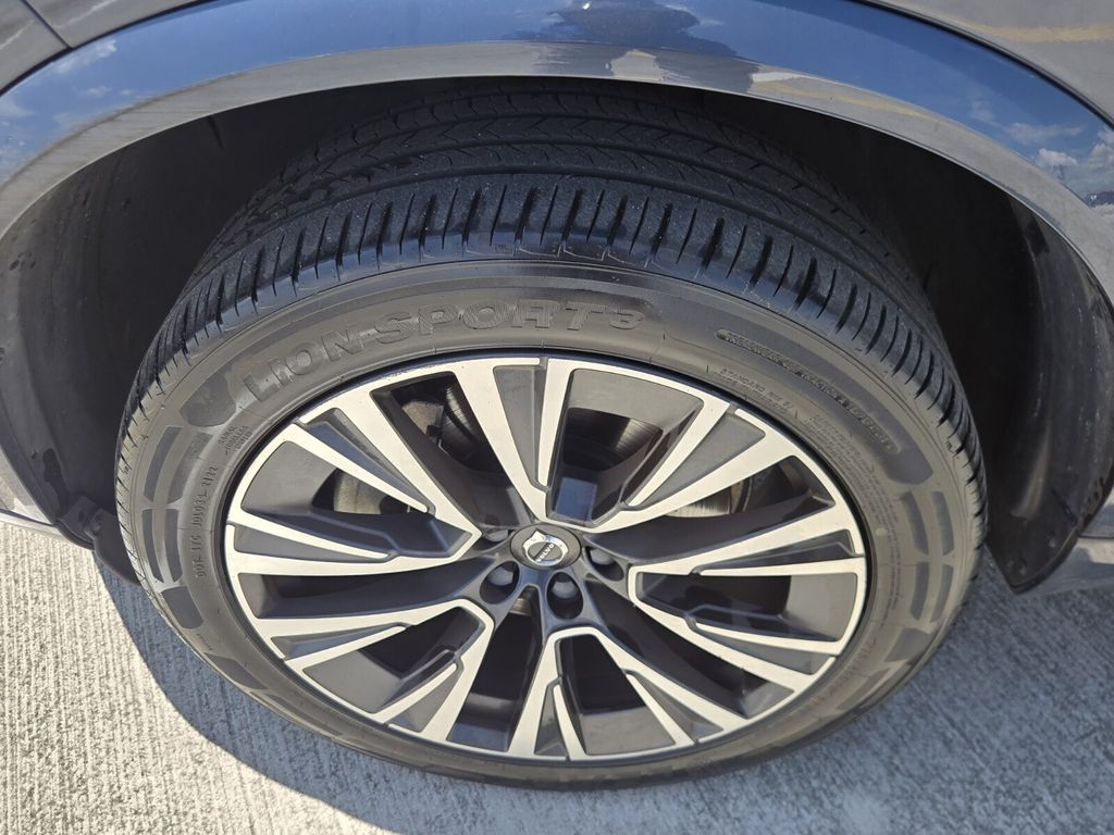 2020 Volvo XC90 - $20,859