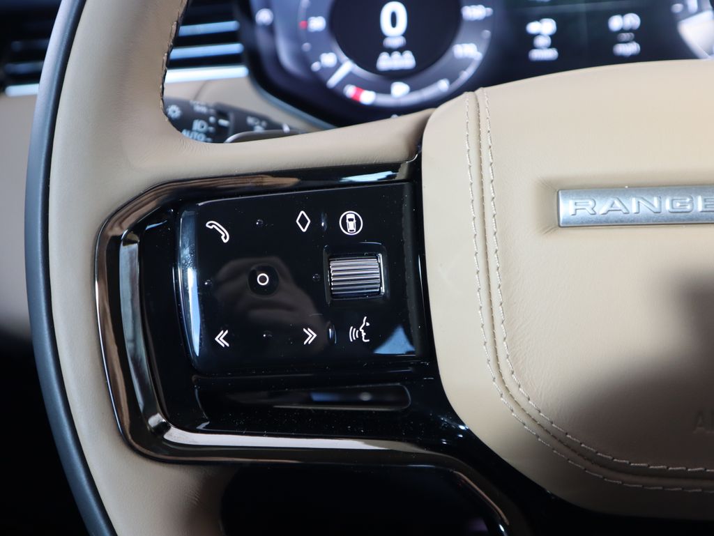 Thumbnail: 2026 Land Rover Range Rover Sport - 11