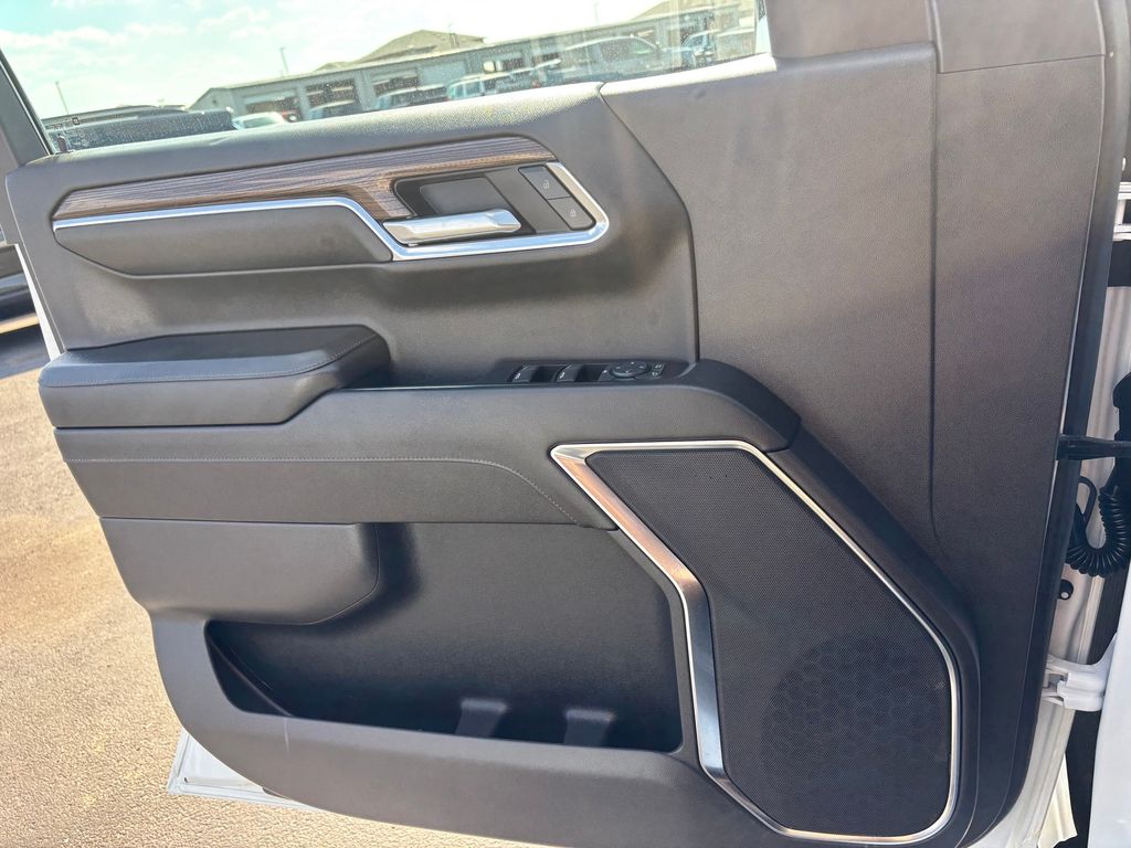 Used Car 2024 Chevrolet Silverado 1500  Lt Trail Boss For Sale Under $50,000 In Austin, Texas