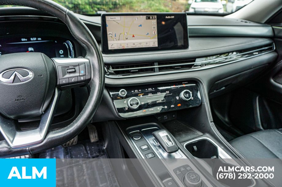 Used 2024 Black INFINITI LUXE image 34
