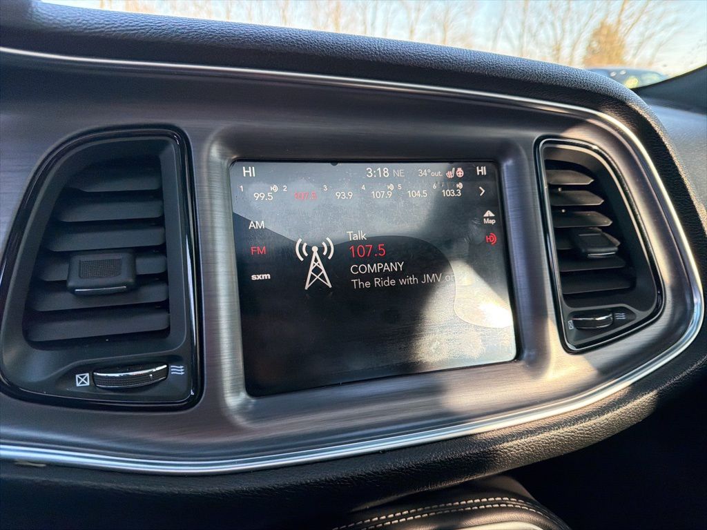 Thumbnail: 2017 Dodge Challenger - 25