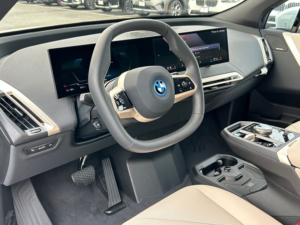 2025 BMW iX xDrive50 14