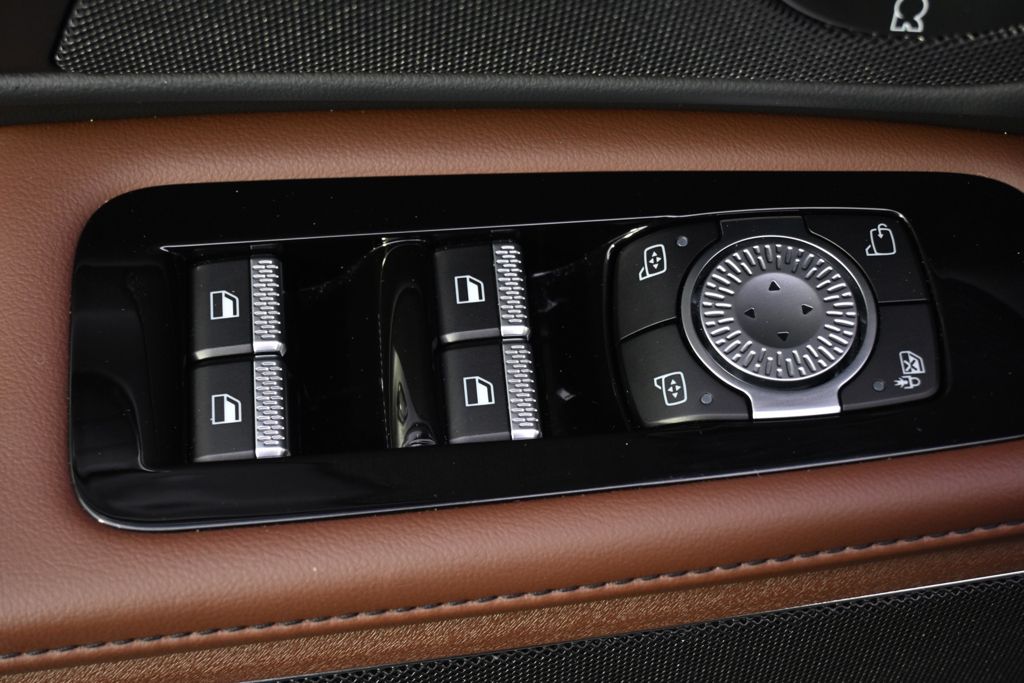 New 2026 Gray Lincoln Reserve image 23