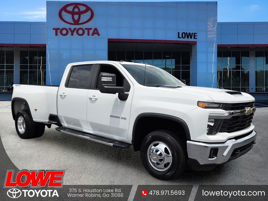 Summit White 2024 Chevrolet Silverado 3500HD LT Crew Cab 4WD Pickup Truck Four-Wheel Drive Automatic