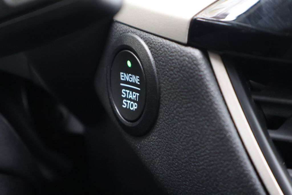 Thumbnail: 2022 Ford Escape - 26