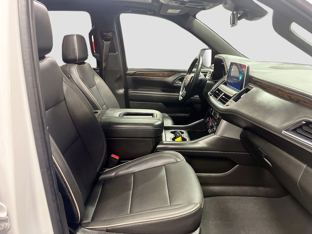 Used 2023 White Chevrolet Premier image 31
