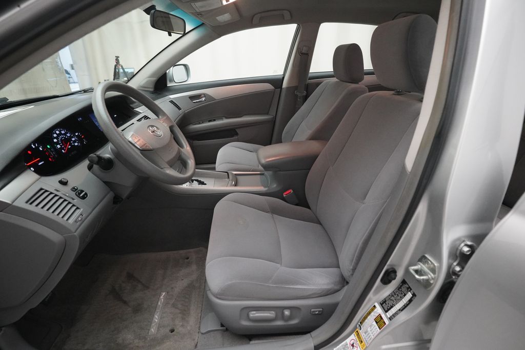 View vehicle photo 7