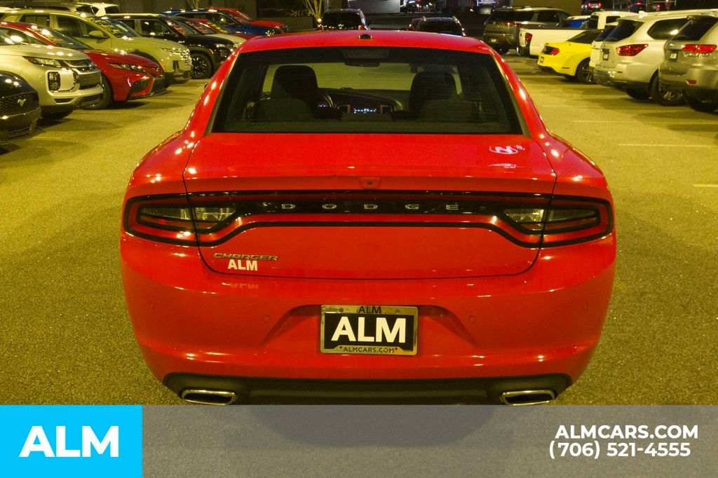 2022 Dodge Charger SXT photo 6