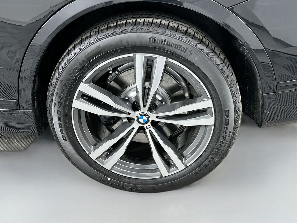 Thumbnail: 2026 BMW X7 - 23