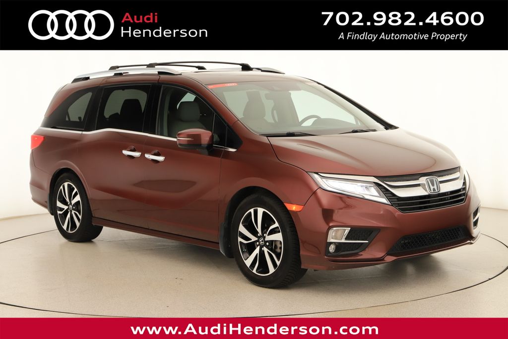 Red (Deep Scarlet Pearl) 2018 Honda Odyssey Minivan Front-Wheel Drive Automatic