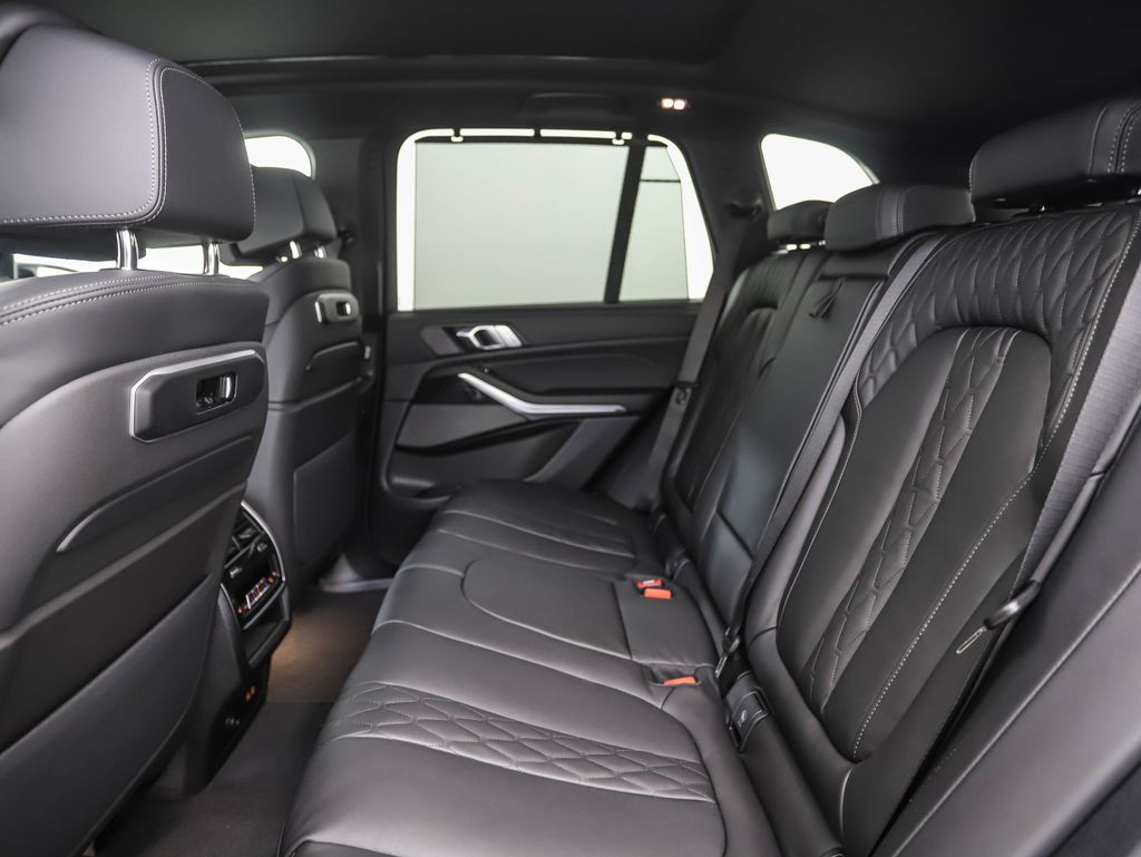 Thumbnail: 2026 BMW X5 - 22