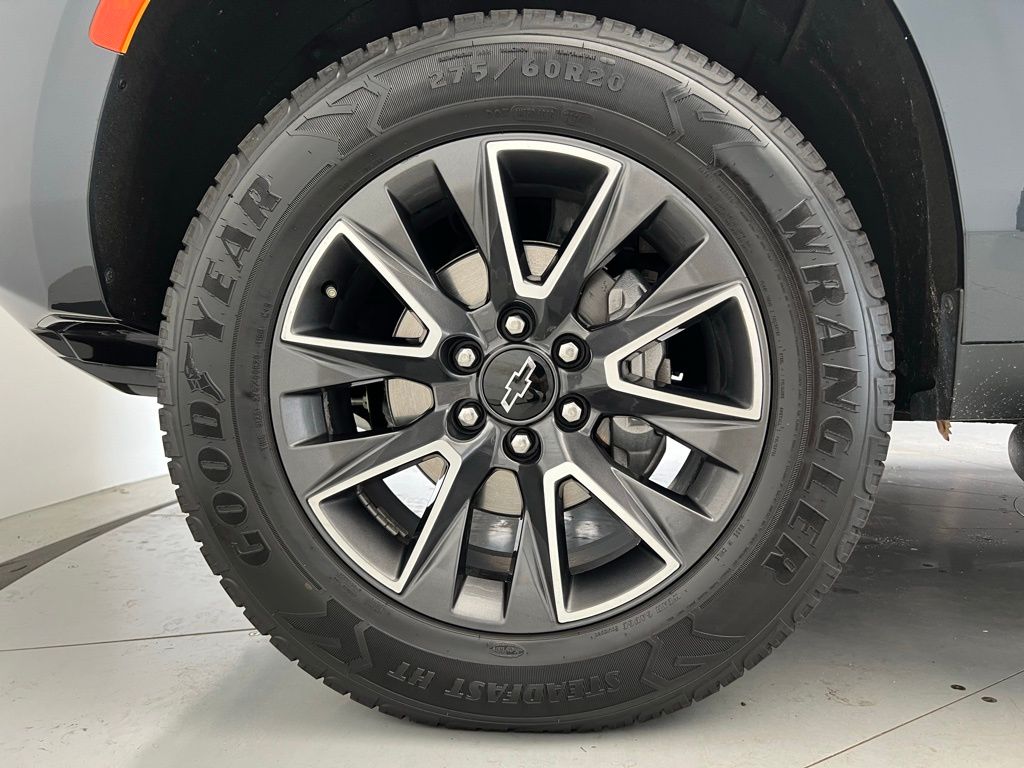 Thumbnail: 2022 Chevrolet Tahoe - 27