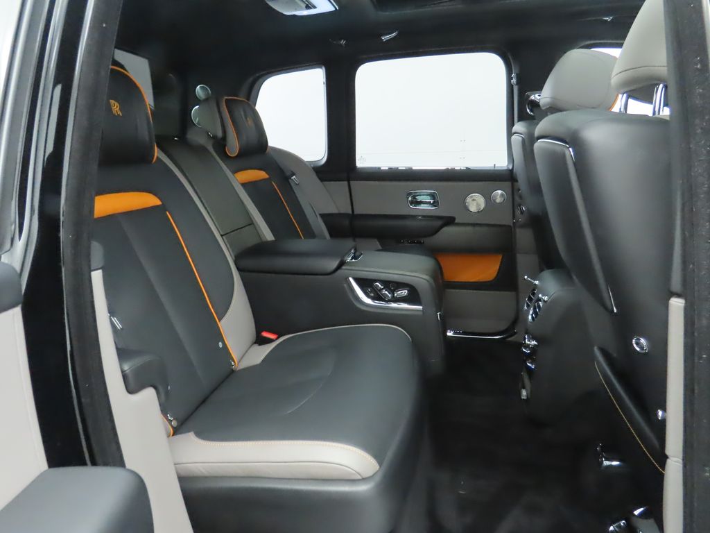 2020 Rolls-Royce Cullinan  23