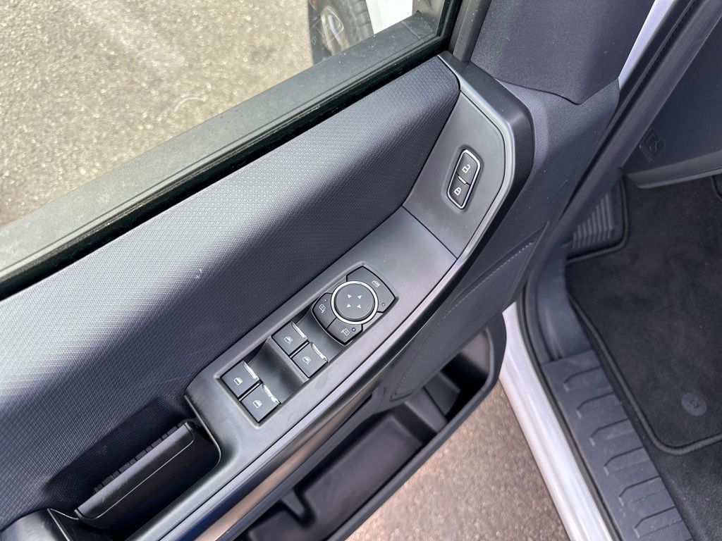 New 2025 Ford F-150 SuperCab 6.5' Box STX