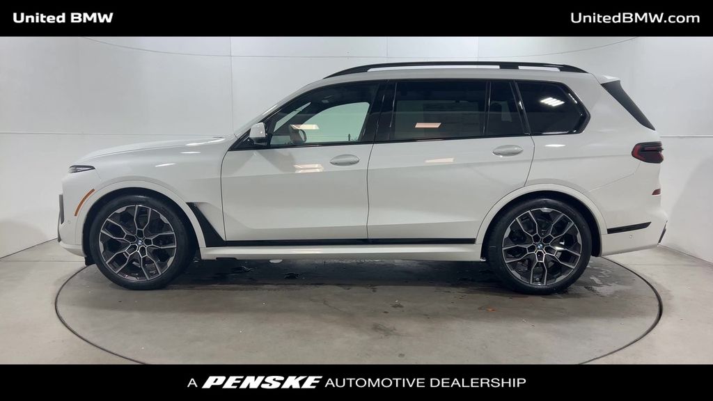 Thumbnail: 2026 BMW X7 - 5