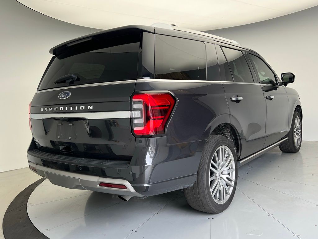 Thumbnail: 2022 Ford Expedition - 3