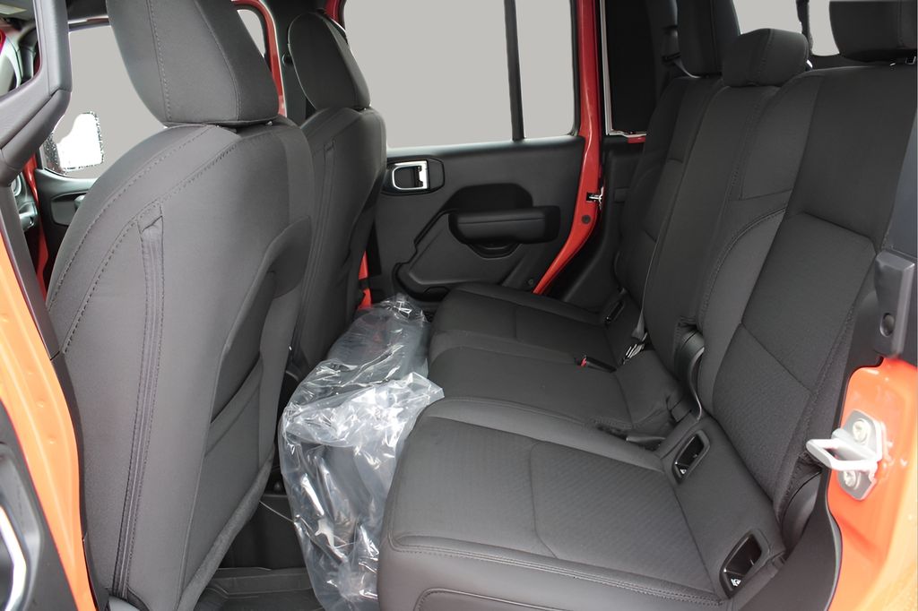 Used Car 2023 Jeep Gladiator  Willys For Sale Under $35,000 In Austin, Texas