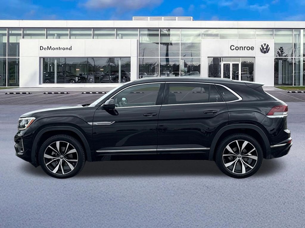 2024 Volkswagen Atlas Cross Sport 2.0T SEL Premium R-Line - 6